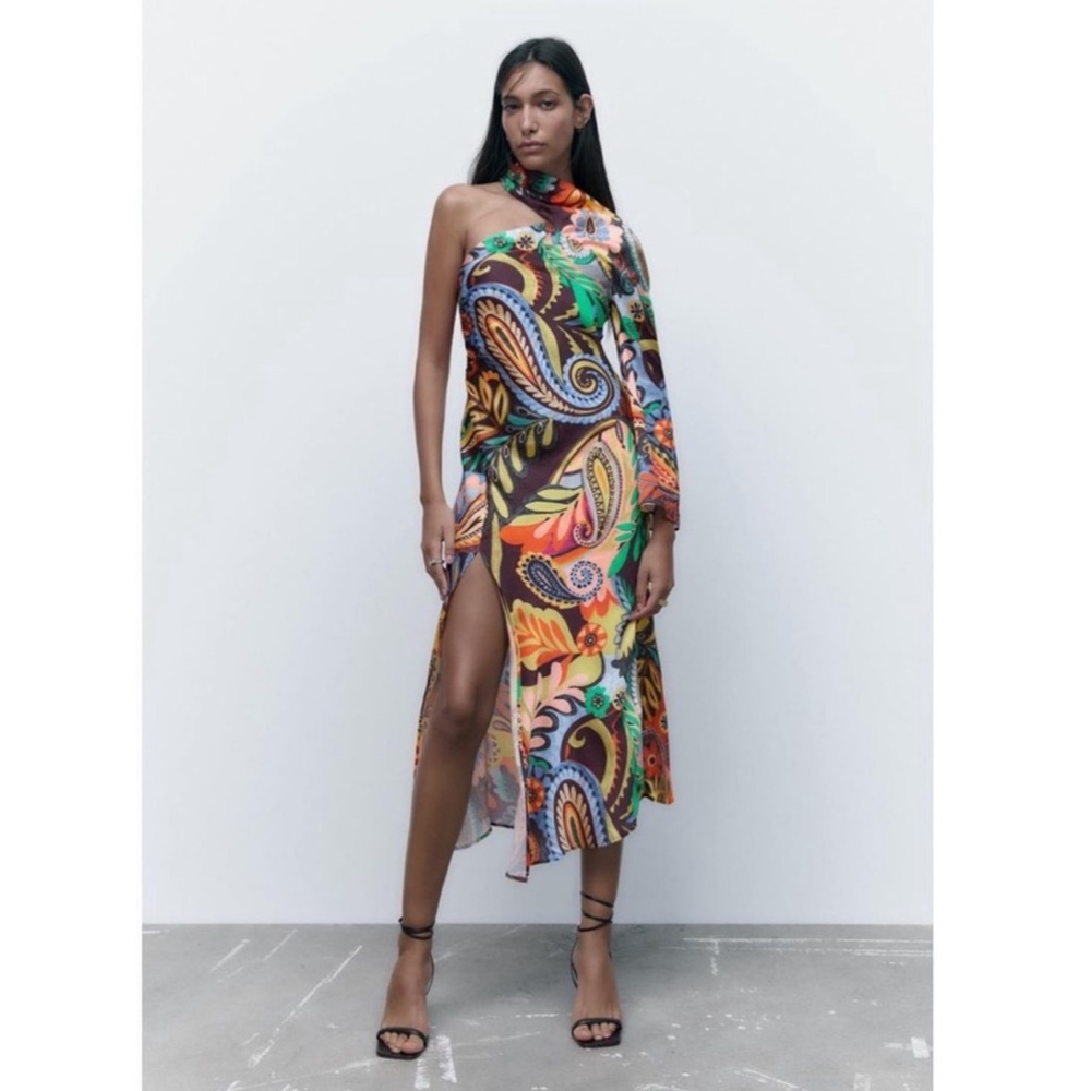 Zara Bloggers Fav Full Color One Shoulder Satin Dress, Size S